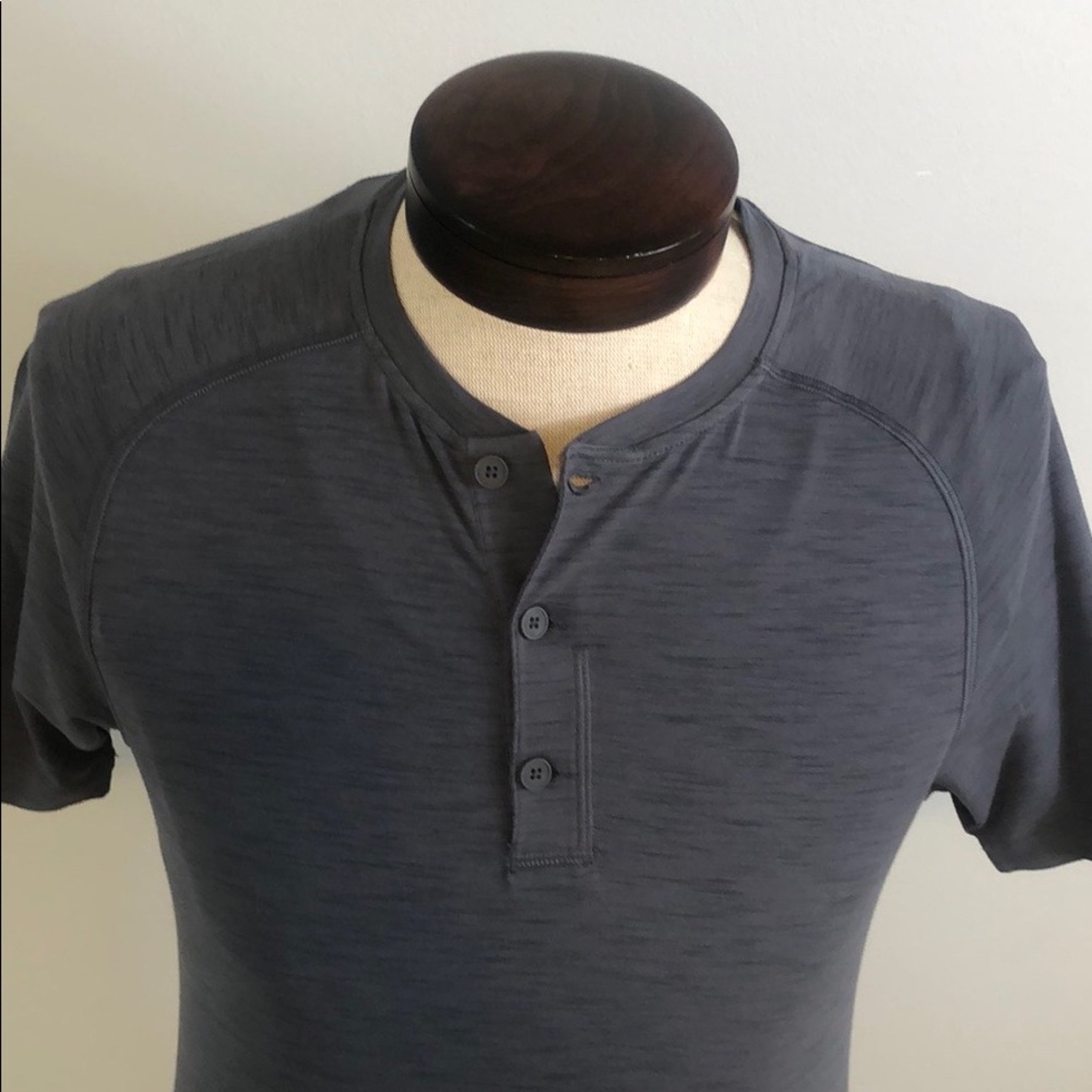 Rhone men athletic Henley tee
